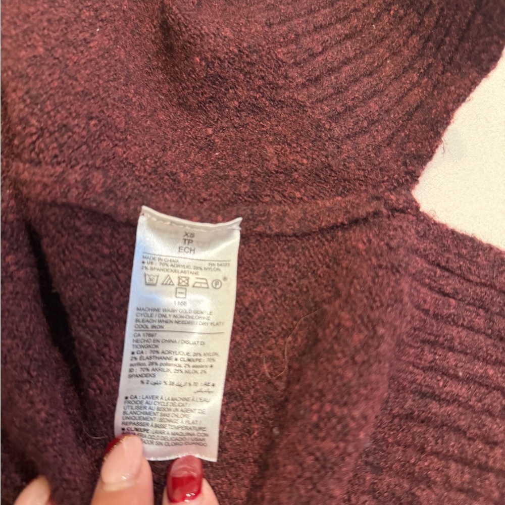 Old Navy Women's Maroon Cowl Neck Sweater - Picture 5 of 9